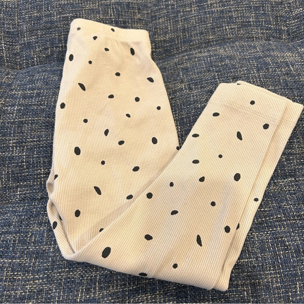 ☀️ 3/$15 H&M Beige Ribbed Knit Leggings Dots